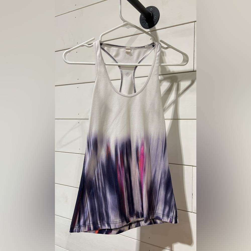 Lululemon tank